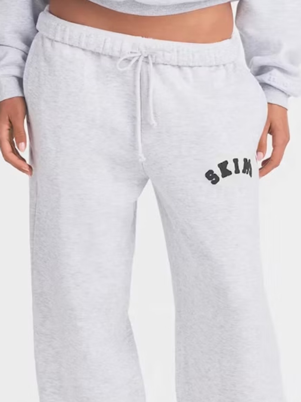 💕SKIMS M-COTTON FLEECE LOGO CLASSIC JOGGER | LIGHT HEATHER GREY WITH ONYX LOGO